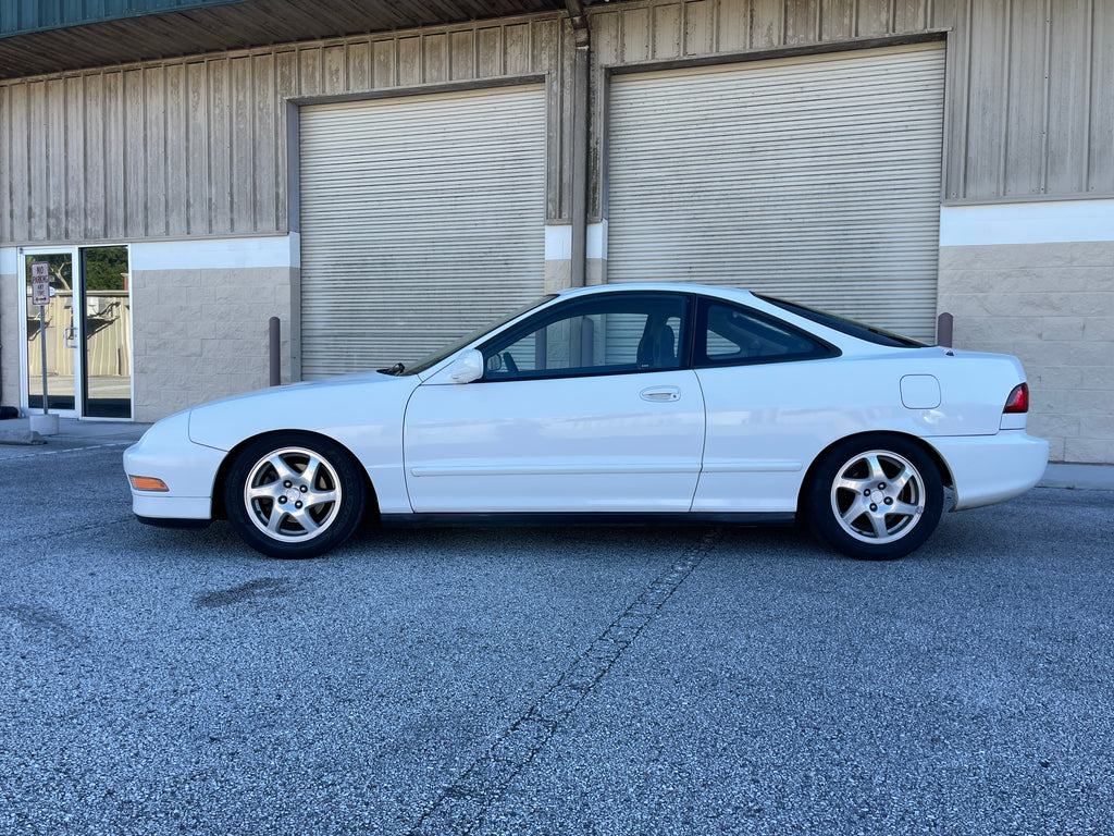 Comparing the 1996 Acura Integra LS and GSR Models