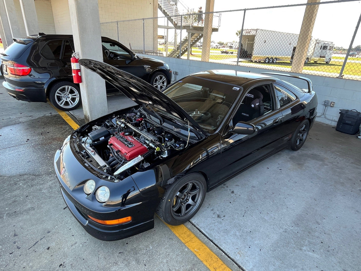 Stock Integra Type R vs Race Prepped Integra Type R Sebring Lap Time C ...