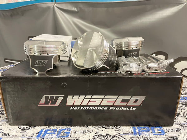 Wiseco Pistons with 13:1 Compression Ratio for the Honda K24 Block, K20 Head K20/K24