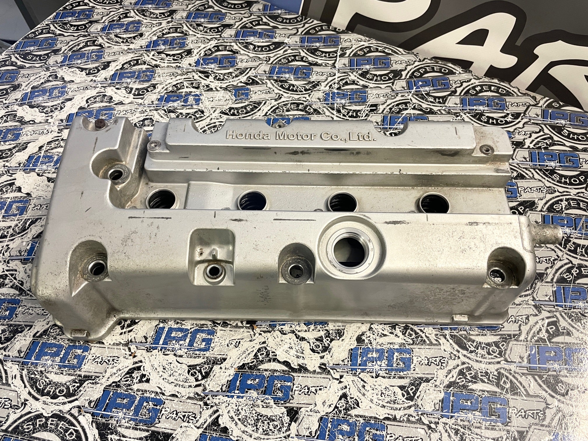 Used K20 Valve Cover - K20, K20a, K20a2, K20z1